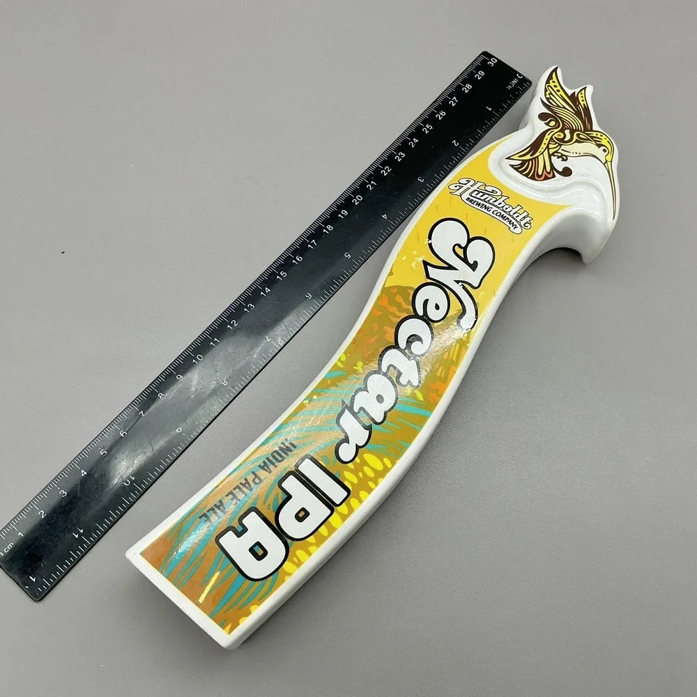 Humboldt Brewing Nectar IPA Beer Tap Handle White Yellow Hummingbird Bar Canada
